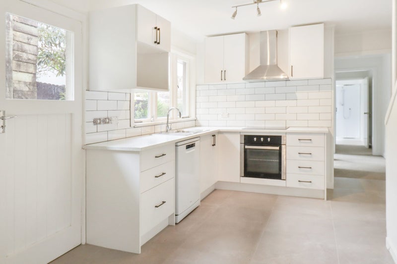 28A School Road, Morningside, Auckland - Carousel 2