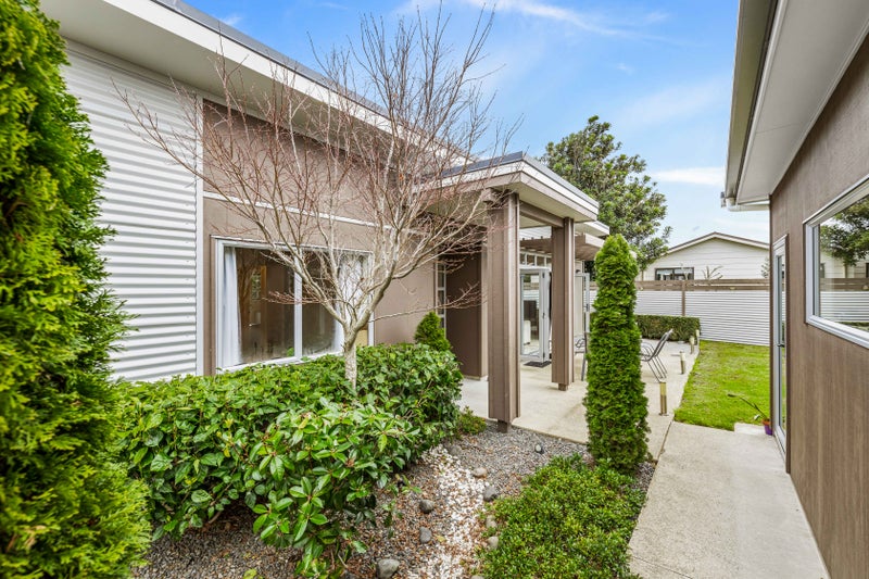 44A Yeovil Road, Te Atatu Peninsula, Auckland - Carousel 2