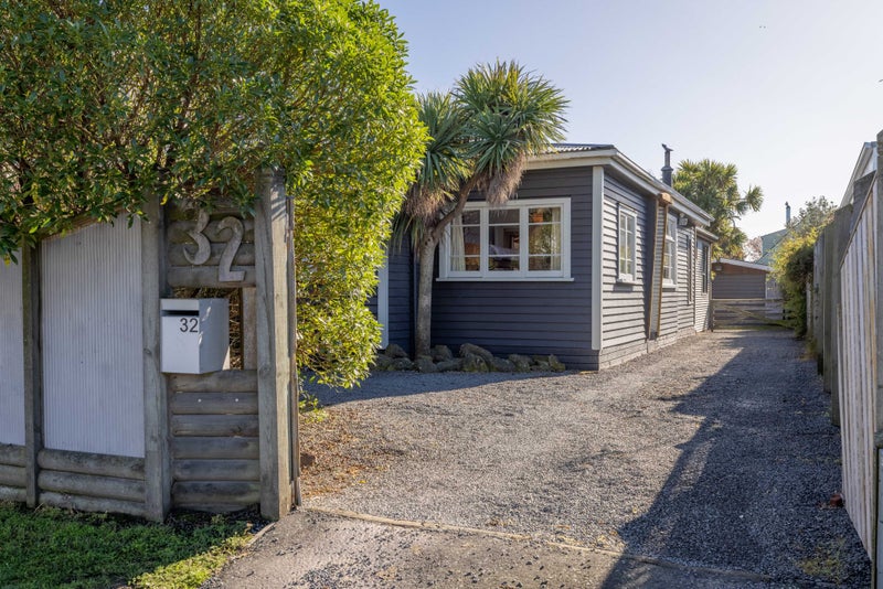 32 Jervois Street, New Brighton, Christchurch - Carousel 1