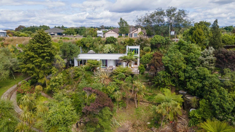 6 Korepo Road, Upper Moutere - Carousel 21