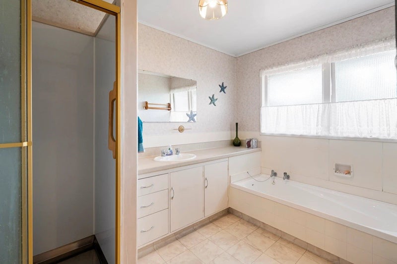 21 Hedge Row, Sunnyhills, Auckland - Carousel 10