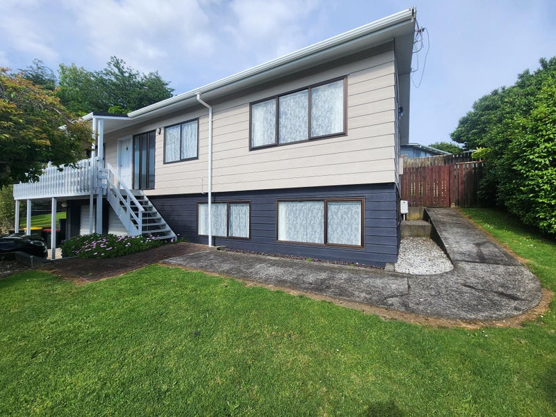 6 Winstone Place, Highlands Park, New Plymouth - Carousel 1