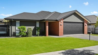 253 Dixon Road, Fitzroy, Hamilton - Carousel 1