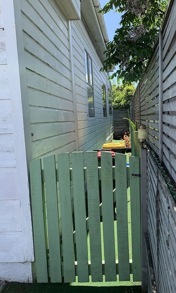 39 Bolton Street, Petone, Lower Hutt - Carousel 8