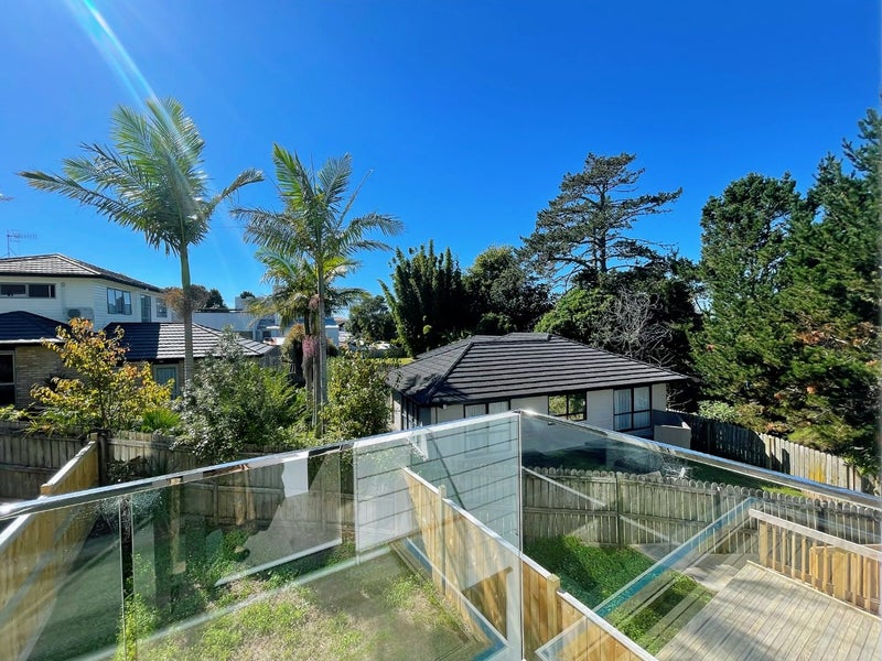 7/105 Hobsonville Road, West Harbour, Auckland - Carousel 2