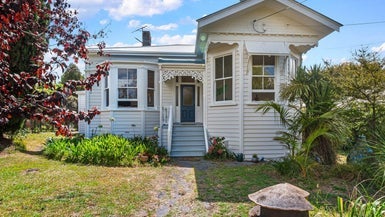 15 Summer Street, Stanley Point, Auckland - Carousel 1