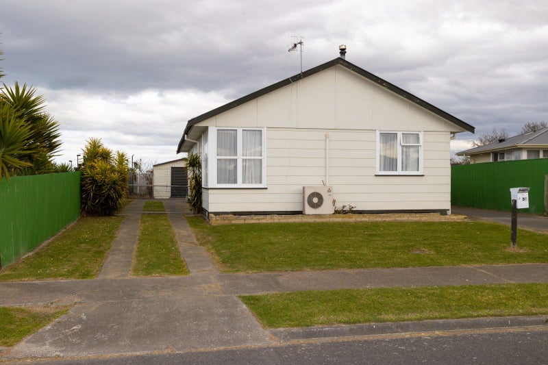 36 Curling Crescent, Onekawa, Napier - Carousel 1