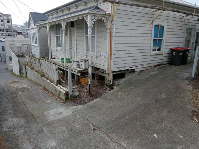 9 Fallowfield Avenue, Mount Victoria, Wellington - Carousel 1