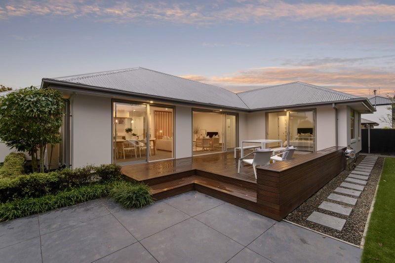 585 Madras Street, St Albans, Christchurch - Carousel 1