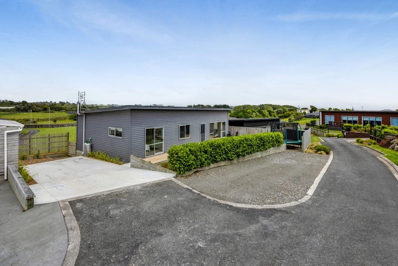 5A Hinz Lane, Bell Block, New Plymouth - Carousel 36