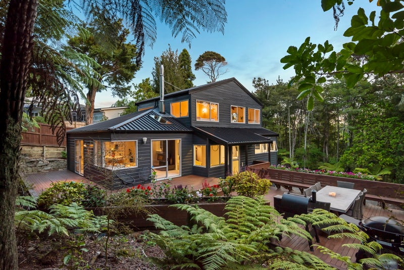 43 Raymond Terrace, Northcote, Auckland - Carousel 1