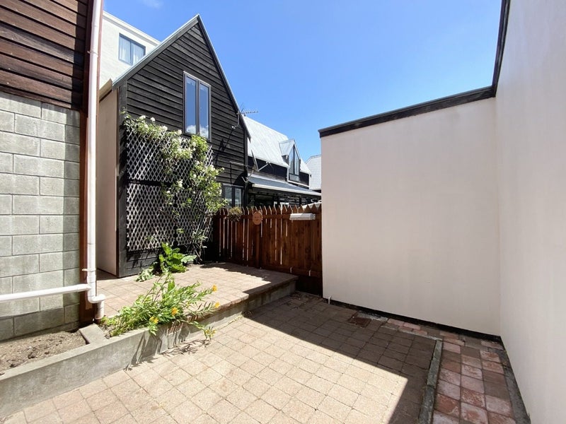 94 Majoribanks Street, Mount Victoria, Wellington - Carousel 2