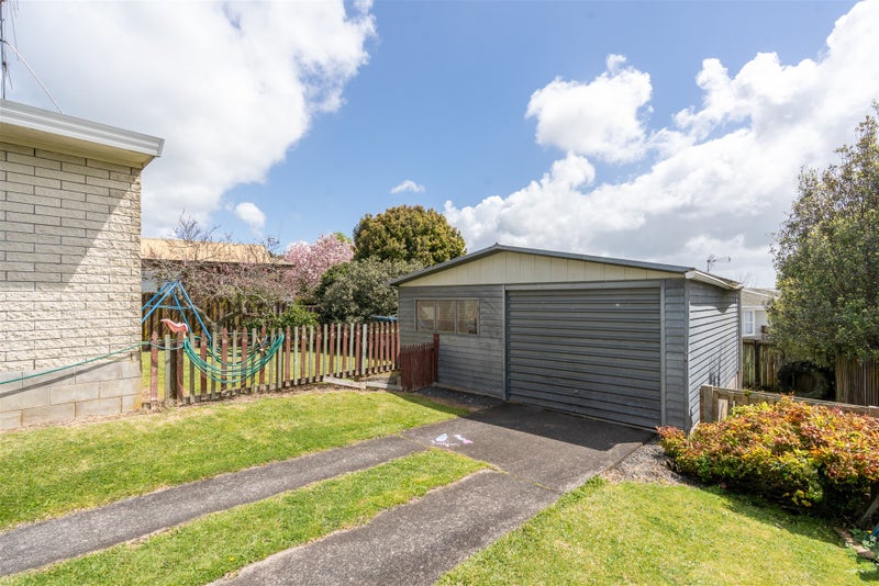 14 Velma Crescent, Nawton, Hamilton - Carousel 13