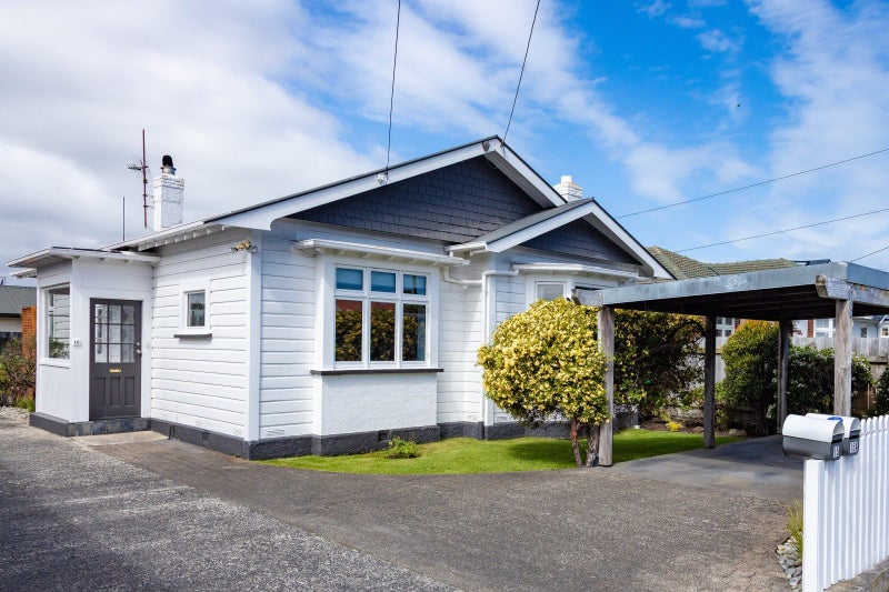 15 East Avenue, Saint Kilda, Dunedin - Carousel 1