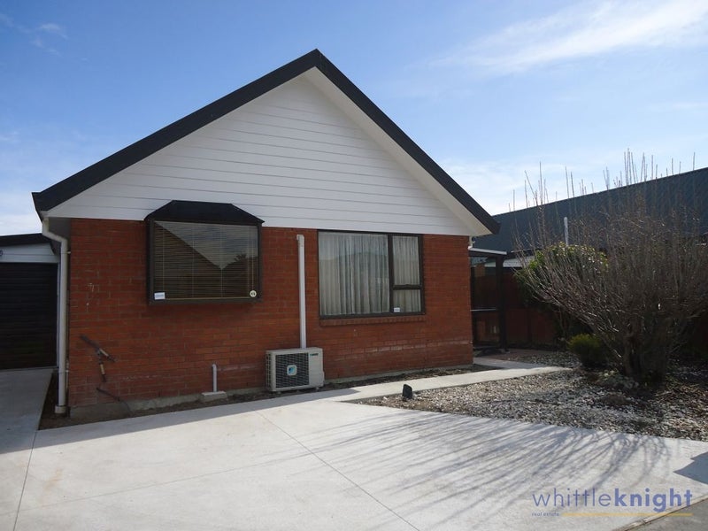 8 Farm Lane, Parklands, Christchurch - Carousel 1