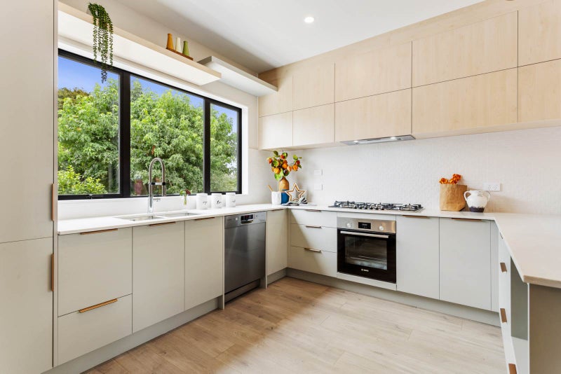 9A Totara Grove, Hillcrest, Auckland - Carousel 2