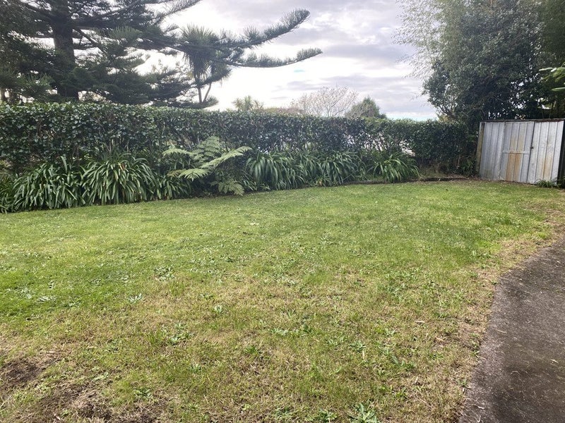 75D Govett Avenue, Frankleigh Park, New Plymouth - Carousel 11