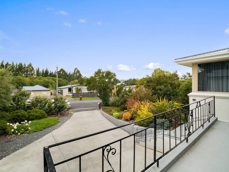 27 Flower Street, Fairfield, Dunedin - Carousel 2
