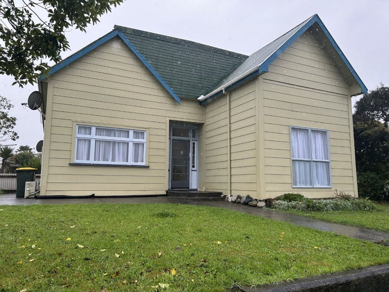 202 Hampden Street, Hokitika - Carousel 1