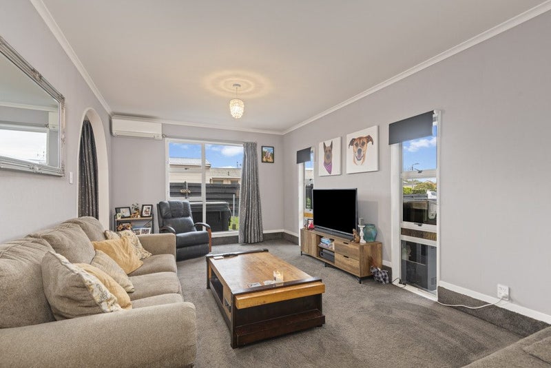24 Chadwick Place, Highbury, Palmerston North - Carousel 2
