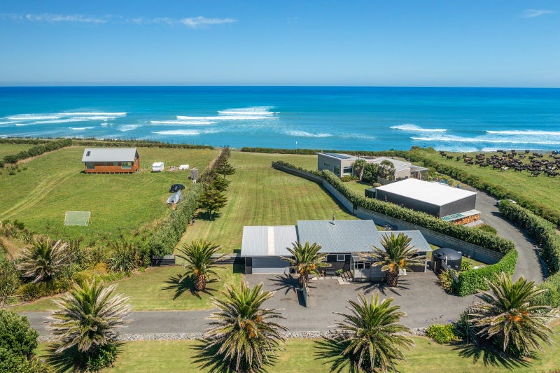77 Anglers Avenue, Warea, New Plymouth - Carousel 2
