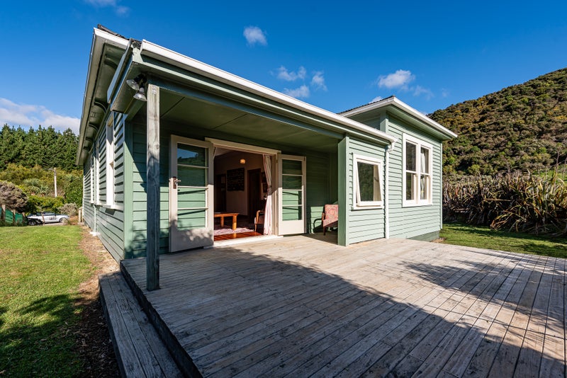 529 Makara Road, Karori - Carousel 2