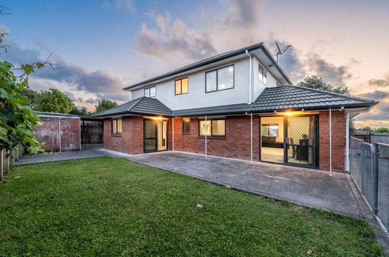 6 Brunswick Rise, Mangere, Auckland - Carousel 1