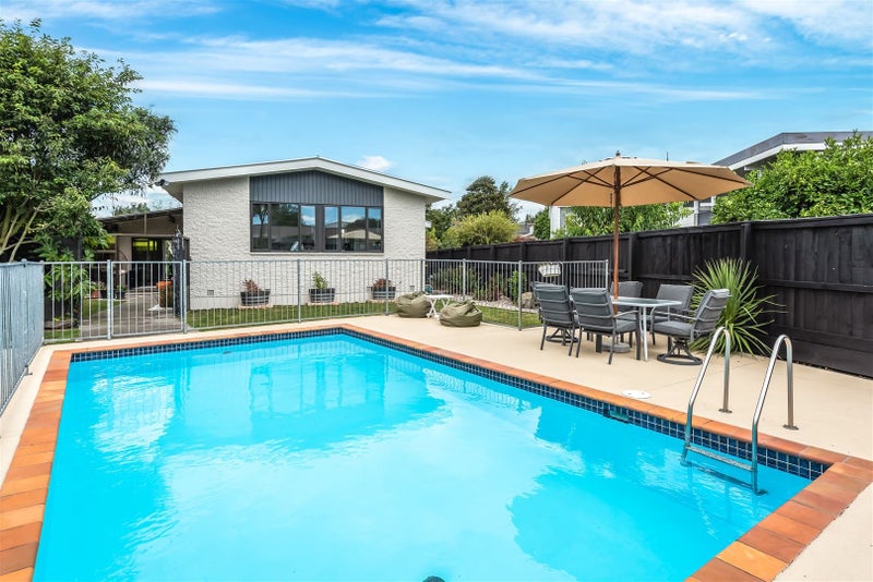 16 Bucknell Street, Sockburn, Christchurch - Carousel 2