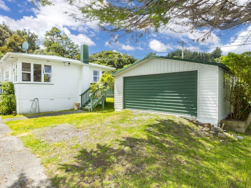 47 Gillespies Road, Birchville, Upper Hutt - Carousel 1