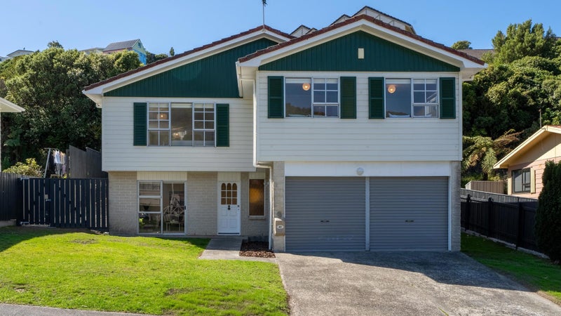 42 Cortina Avenue, Johnsonville, Wellington - Carousel 1