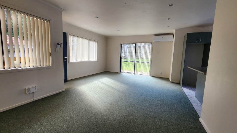 31 Heathglen Place, Bayview, Auckland - Carousel 2