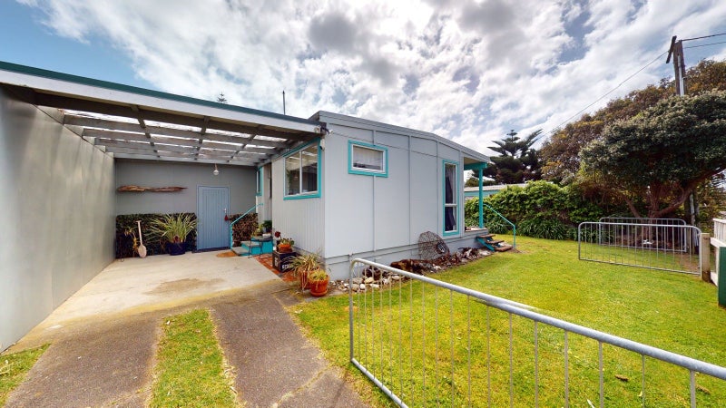 149 Kahukura Avenue, Waitarere Beach, Levin - Carousel 2