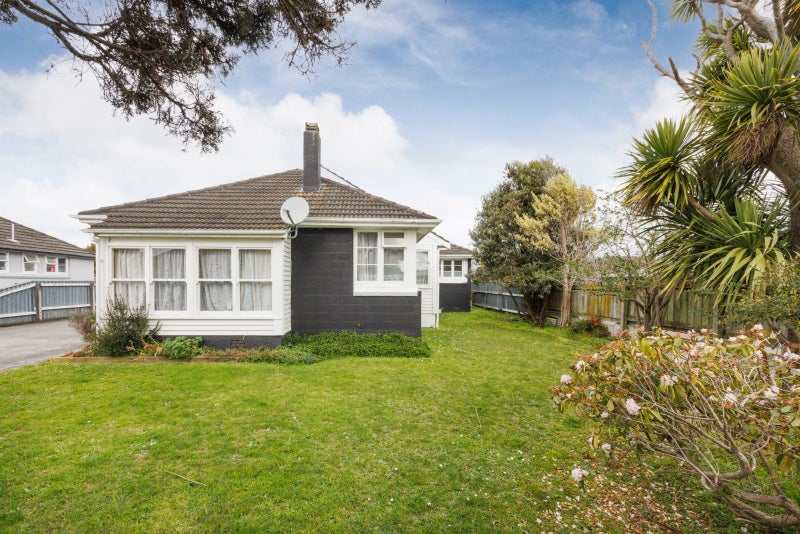 110 Limbrick Street, Terrace End, Palmerston North - Carousel 2