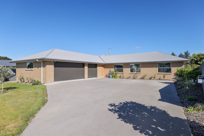 4 Elmwood Grove, Tinwald, Ashburton - Carousel 1