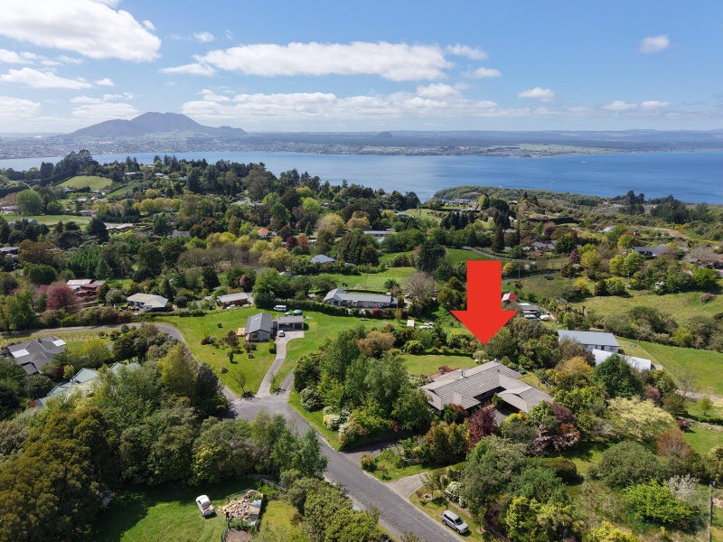 14 Glen Mohr, Acacia Bay, Taupo, Waikato - Carousel 1