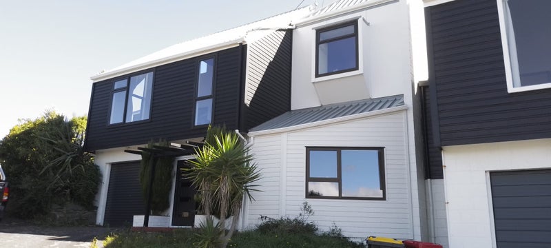 2/24 Kanpur Road, Broadmeadows, Wellington - Carousel 1