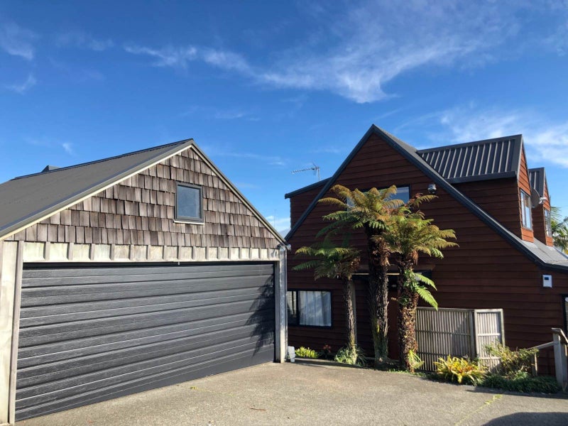 217A Hillsborough Road, Hillsborough, Auckland - Carousel 1
