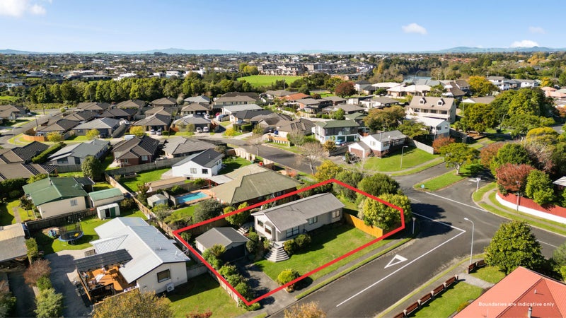 2 Emma Place, Pukete, Hamilton - Carousel 2