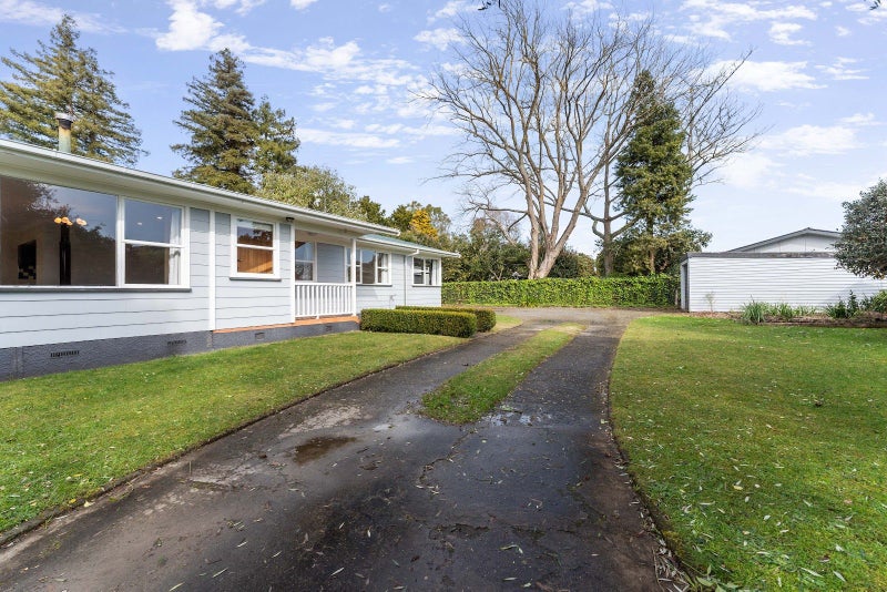 8 Belloc Street, Leamington, Cambridge - Carousel 24