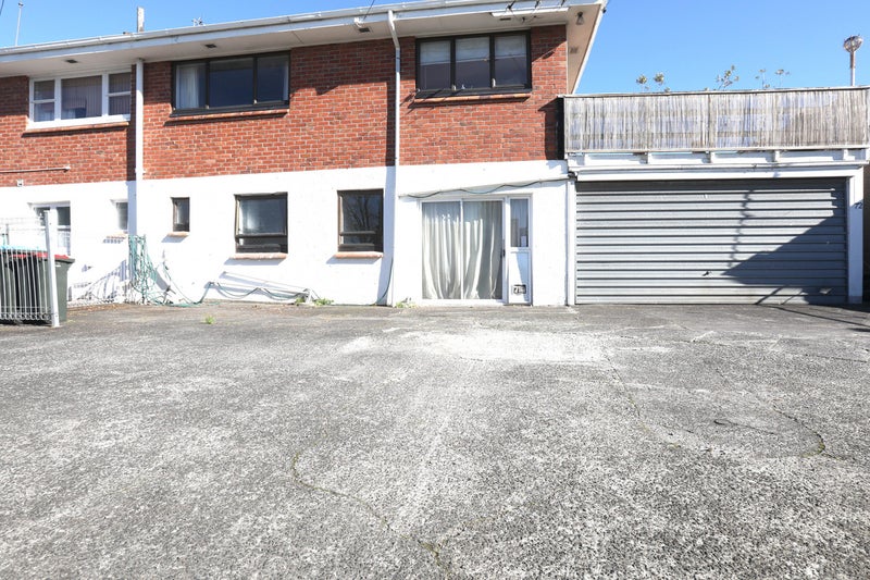 72 Frank Grey Place, Otahuhu, Auckland - Carousel 2