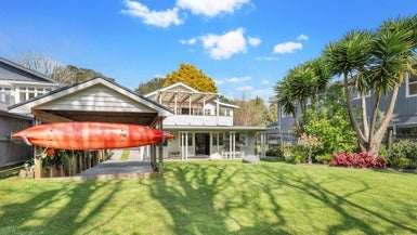26 Weston Avenue, Mount Albert, Auckland - Carousel 1