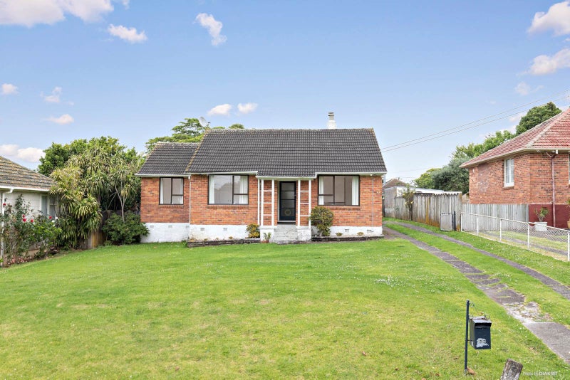 22 Stewart Avenue, Panmure, Auckland - Carousel 1