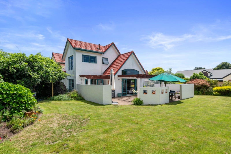 25 Kahurangi Drive, Lynmore, Rotorua - Carousel 2