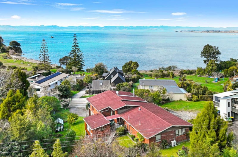 392 Riwaka-Kaiteriteri Road, Kaiteriteri - Carousel 1