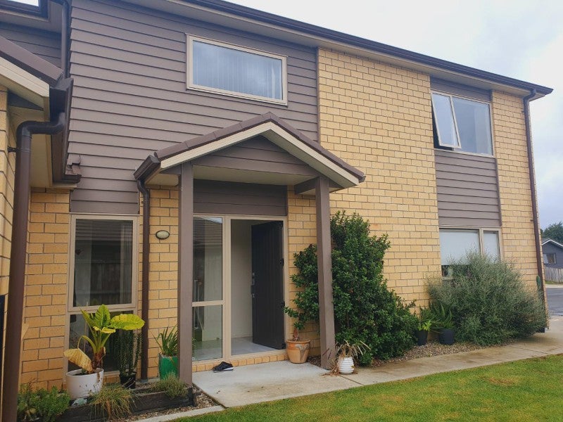 21 Charlotte Crescent, Dinsdale, Hamilton - Carousel 1