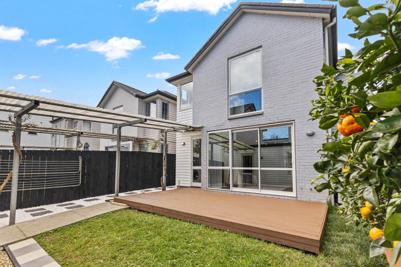 2 McGinty Street, Takanini, Auckland - Carousel 2