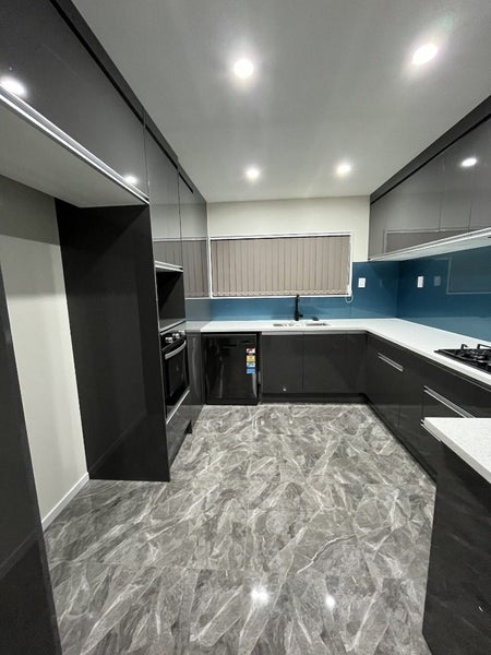 2/15 Totara Road, Manurewa, Auckland - Carousel 2