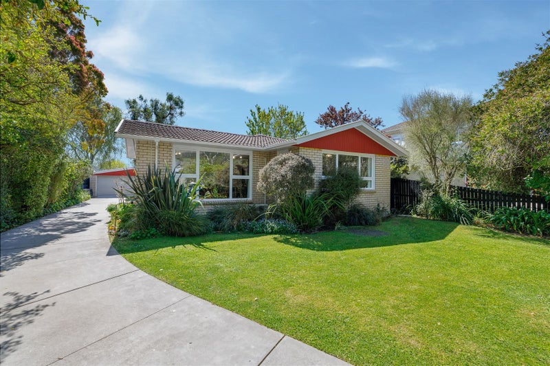 18 Laing Crescent, Heathcote Valley, Christchurch - Carousel 1