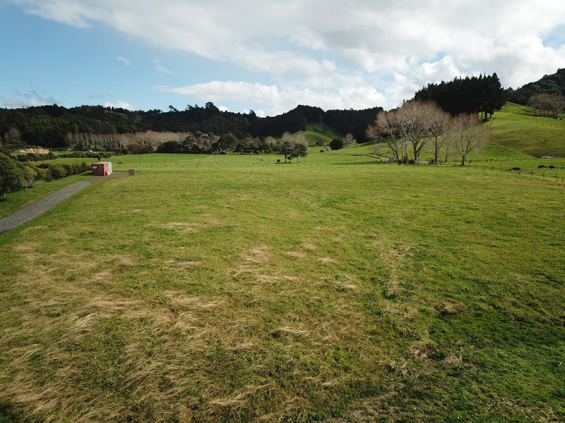 95 Omaha Valley Road, Warkworth - Carousel 11