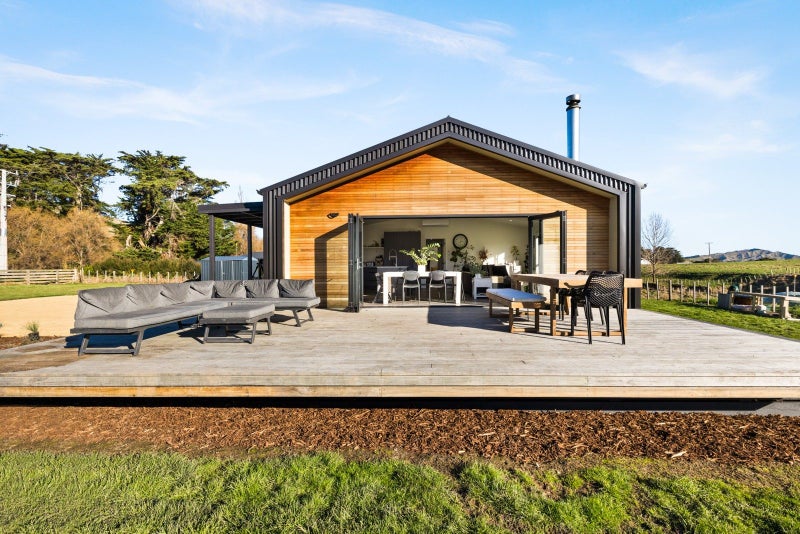 2480 Kahuranaki Road, Havelock North - Carousel 1